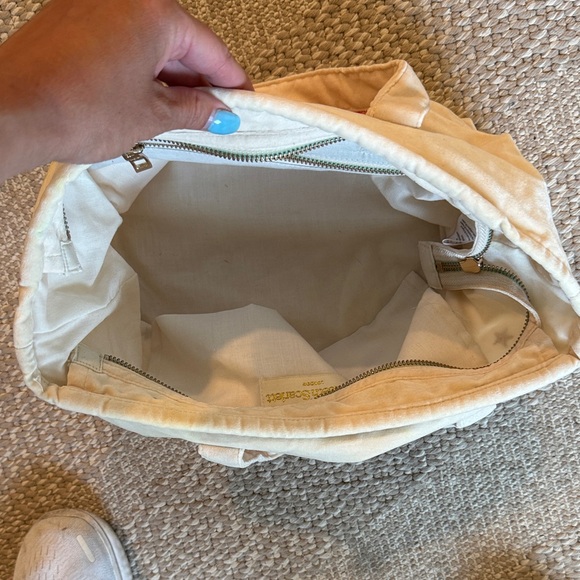 Lobster Embroidered Tan Tote Bag - Picture 3 of 6